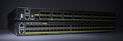 Collage von R&S®LANCOM Core Switch CS-8132F & Aggregation Switch YS-7154CF