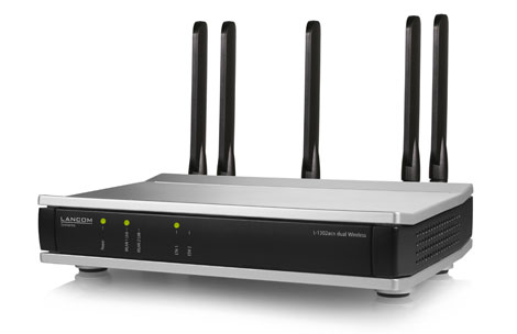 Produktbild LANCOM L-1302acn dual Wireless in schräger Frontansicht