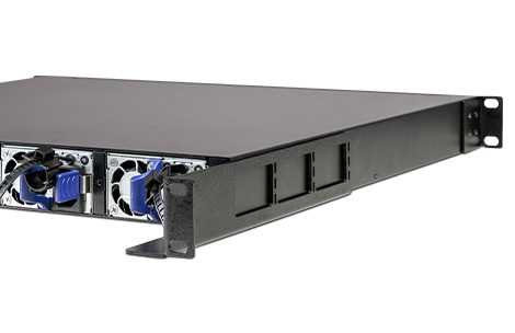 Side view of a LANCOM switch in R&S®LANCOM Switch Rack Mount L250 rails